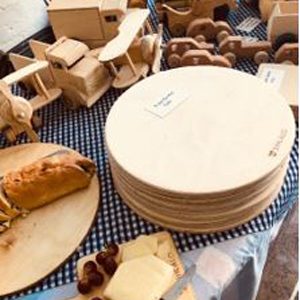 Pine-pizza-and-sushi-boards